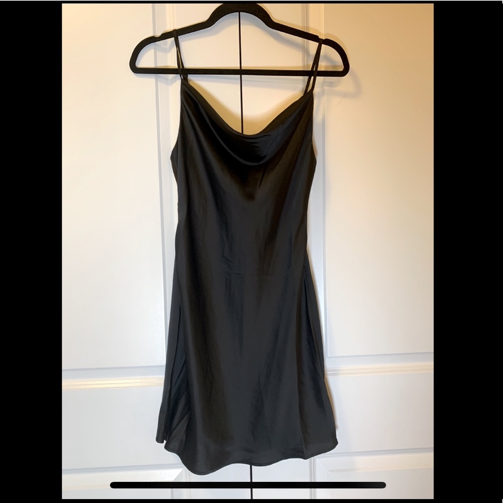 Urban Outfitters Black Mallory Cowl Satin Slip Spaghetti Strap Dress Small S Y2K